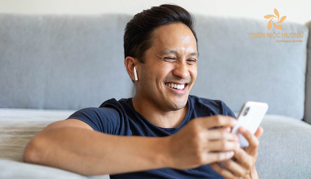 Điện thoại - Món quà tặng bố công nghệ