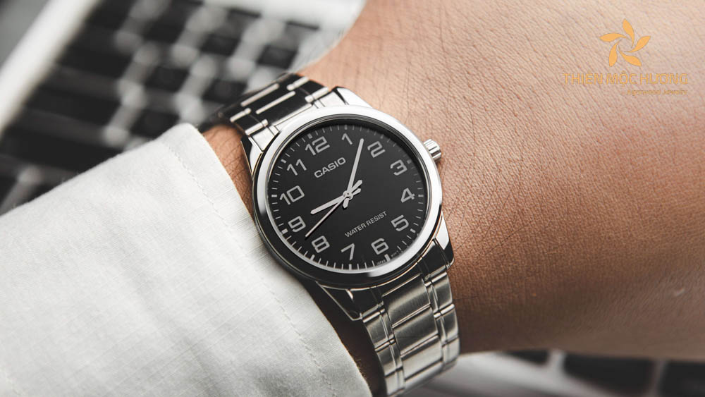 Đồng hồ - Món quà tặng bố giá trị