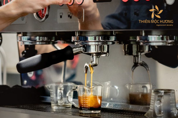 Tặng quà cho chồng là máy pha cà phê xịn xò