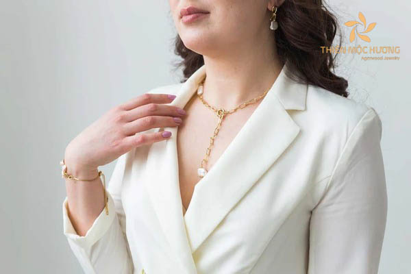 Những trang sức vàng lộng lẫy sẽ là một trong các món quà tặng mẹ ý nghĩa tuyệt vời