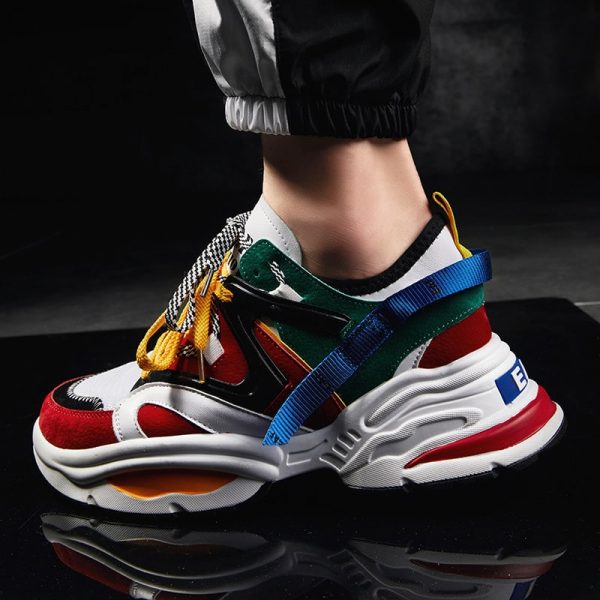 qua-tang-sinh-nhat-nam-6-e1638887239187 Giày thể thao - Món quà tặng bạn trai phổ biến