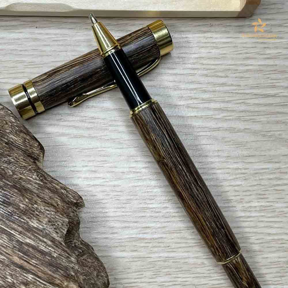 Bút trầm hương - quà tặng sếp nam dịp Tết