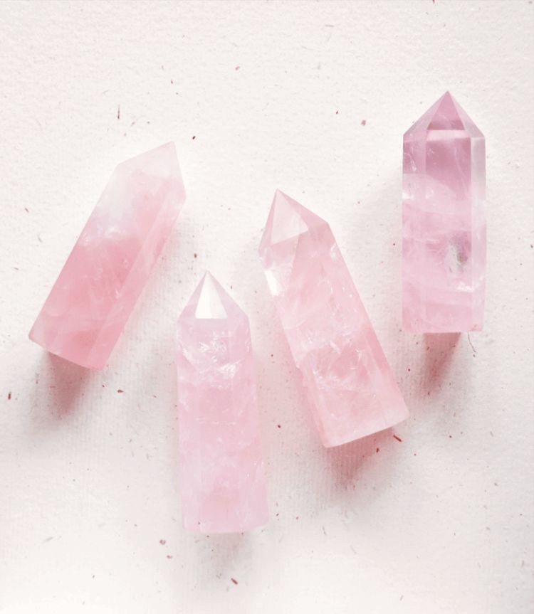 Trụ đá Thạch Anh Hồng Rose Quartz