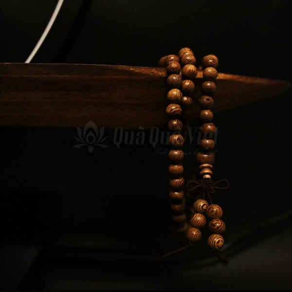 thac-khoi-tram-huong-tai-qua-que-viet Thác khói trầm hương tại Quà Quê Việt