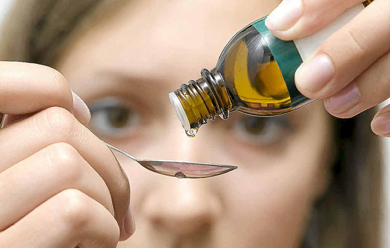 tinh-dau-tram-huong-co-uong-duoc-khong tinh-dau-tram-huong-co-uong-duoc-khong