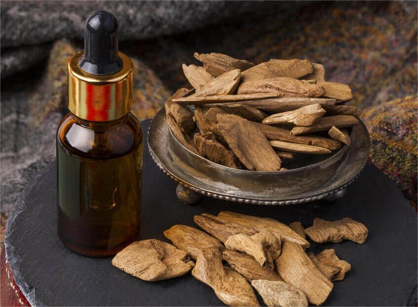 tinh-dau-tram-huong-ruc Tinh dầu trầm hương rục