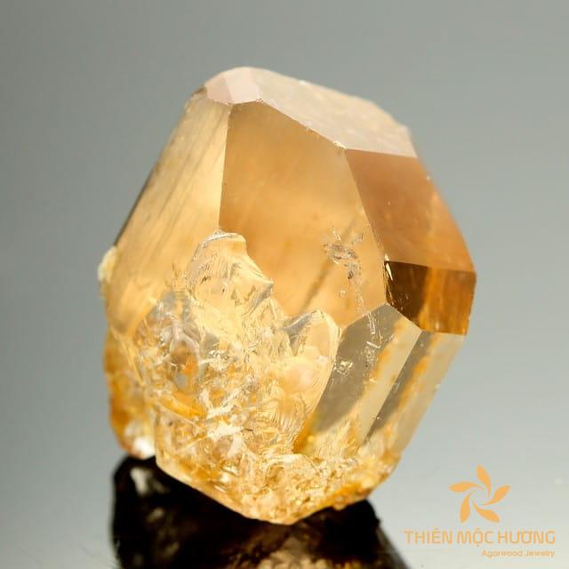 Đá Topaz vàng - Mẫu đá quý màu vàng không nên bỏ qua