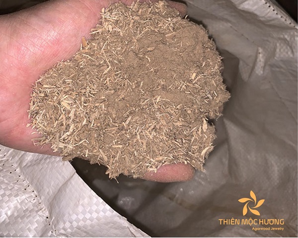 trầm hương ép dầu