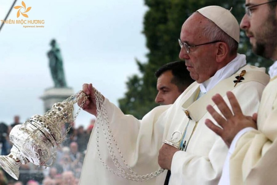 tram-huong-trong-hoi-giao-va-thien-chua-giao-6 tram-huong-trong-hoi-giao-va-thien-chua-giao