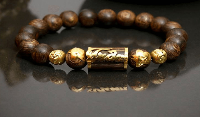 tu-vi-ky-dau-1969-3-686x400-1 vòng trầm hương bọc vàng