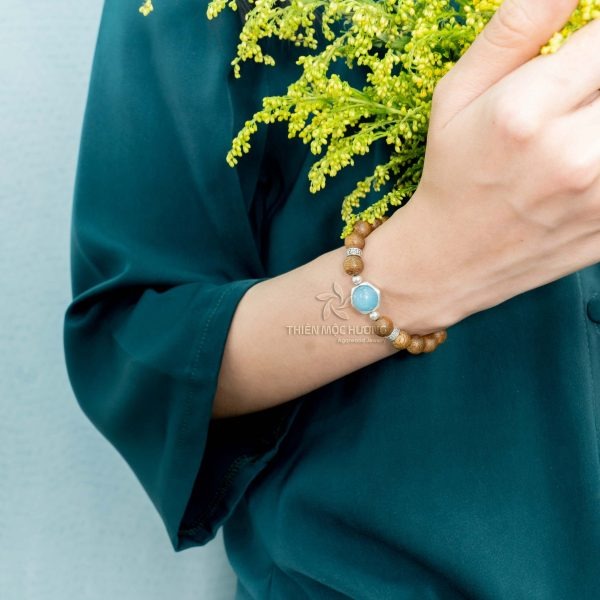 vòng tay đá phong thủy nên đeo bao nhiêu hạt Vòng tay Trầm hương Lục Tú Bảo Trầm