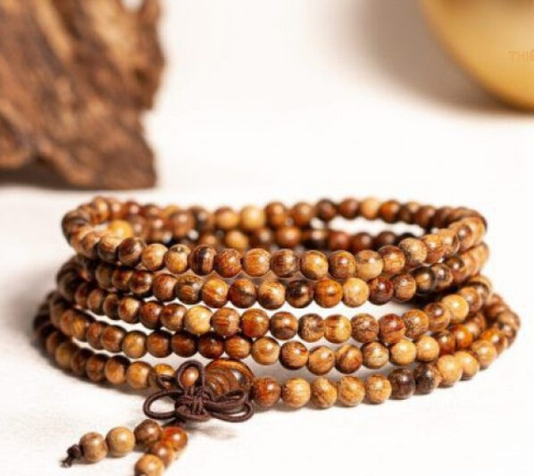 Đánh sáp vòng trầm hương là gì? Có phải hàng giả không?