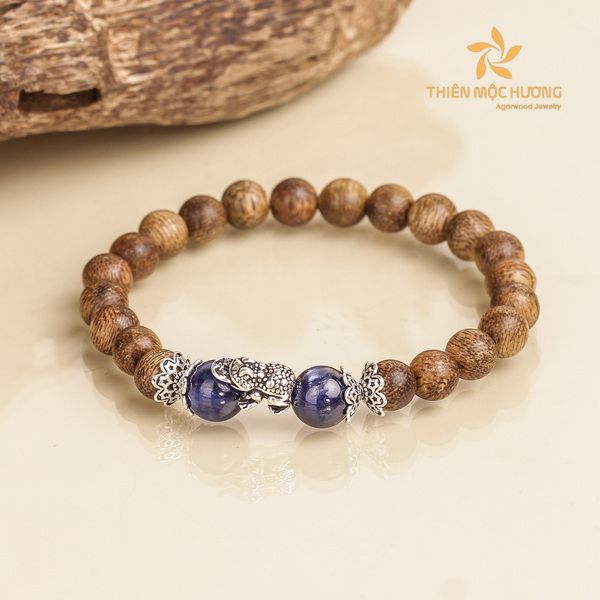 Vòng trầm tốc xí tự nhiên